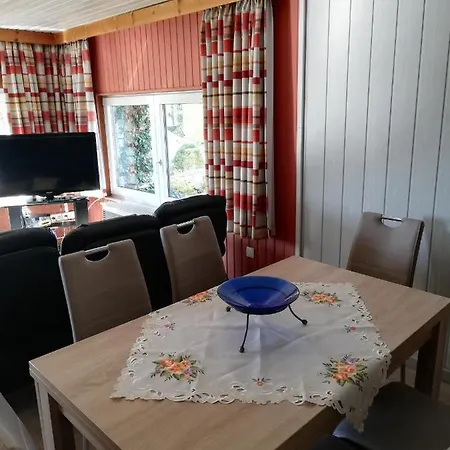 Haus Pauline Apartment Montenau