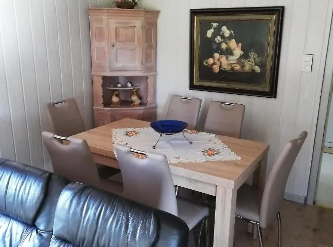 Apartment Haus Pauline Montenau